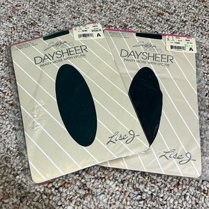 2 Pairs Of NEW Vintage Lisa J Green and Black Daysheer Pantyhose Size A